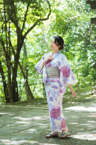 女性浴衣　3点セット　白地にフューシャパープルの紫陽花柄　14時までの注文で当日発送　最短翌日到着